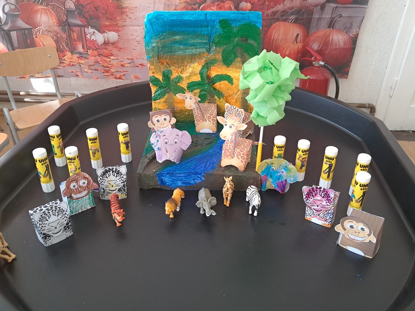 Animale colorate din junglă!