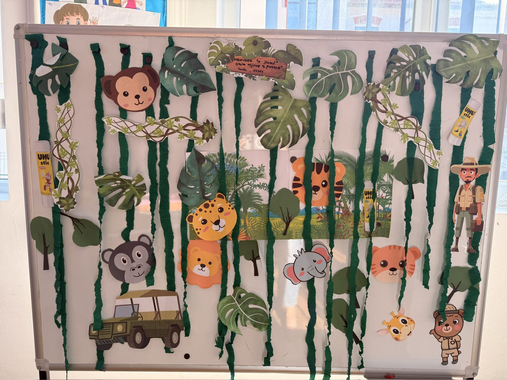 AVENTURIERI ÎN JUNGLĂ