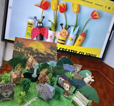 Micii cercetași în junglă