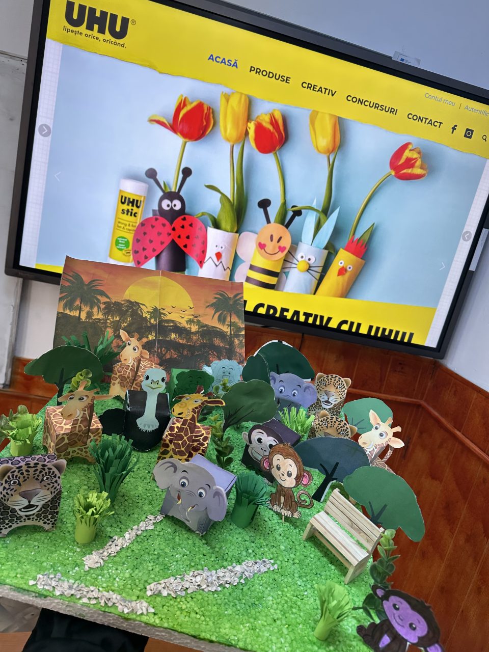 Micii cercetași în junglă