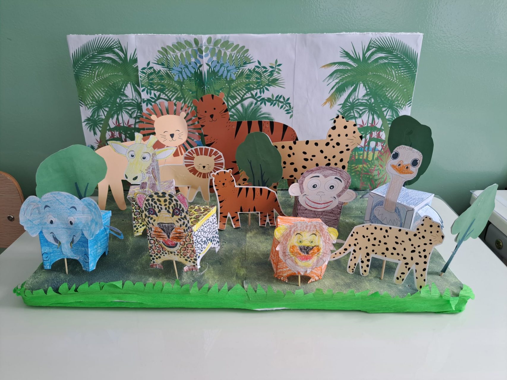 Jungla din clasa Steluțelor