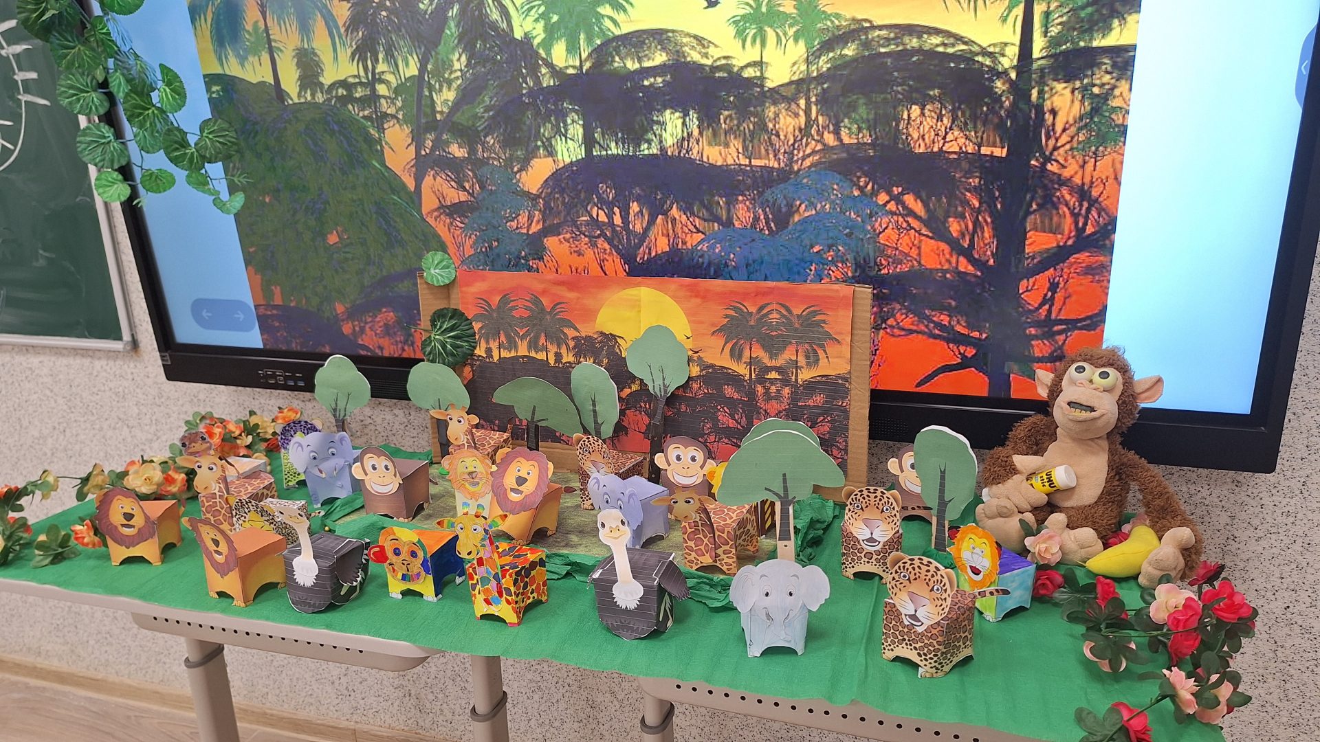 Exploratori in junglă