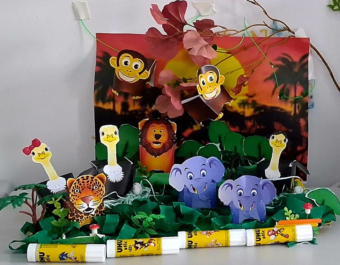 Fluturasii si animalutele din jungla