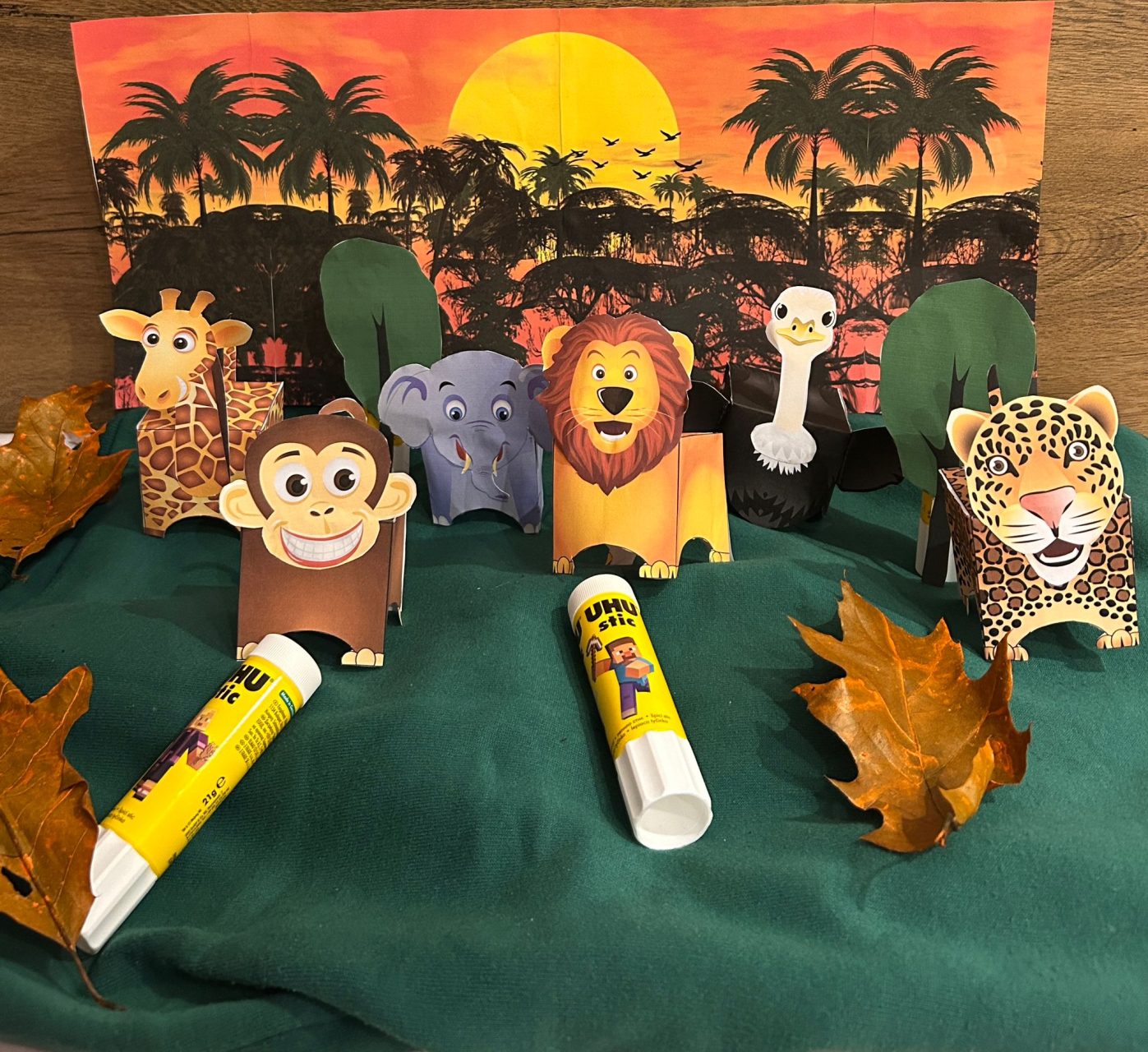 PRIETENII DIN JUNGLĂ