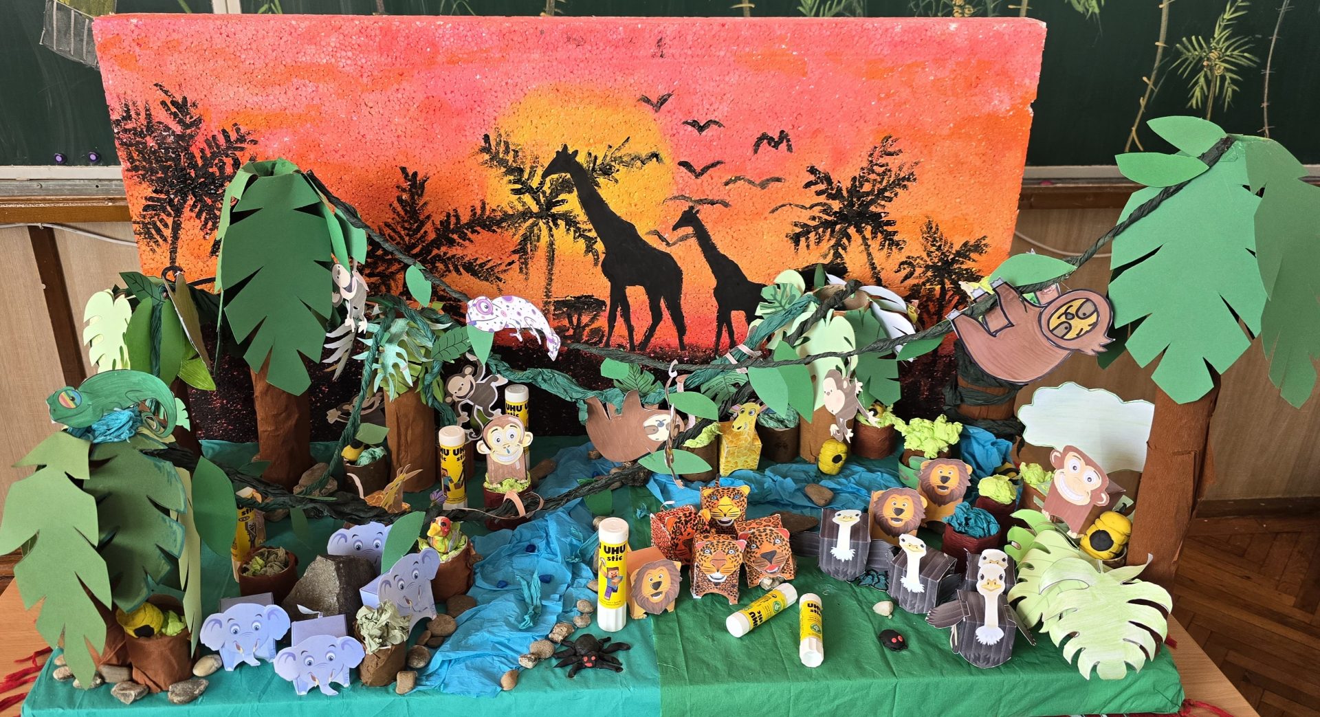 JUNGLA ROMÂNAȘILOR