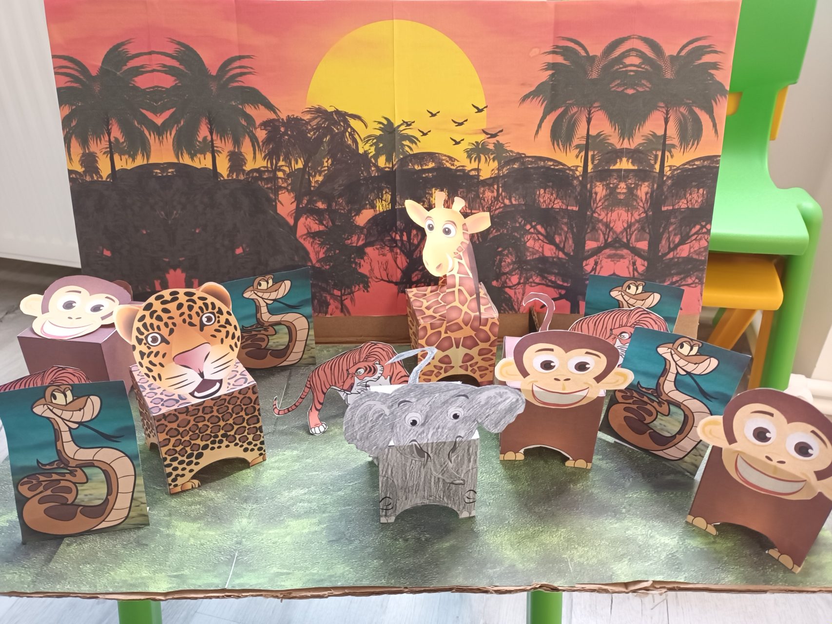 Ursuletii in jungle park