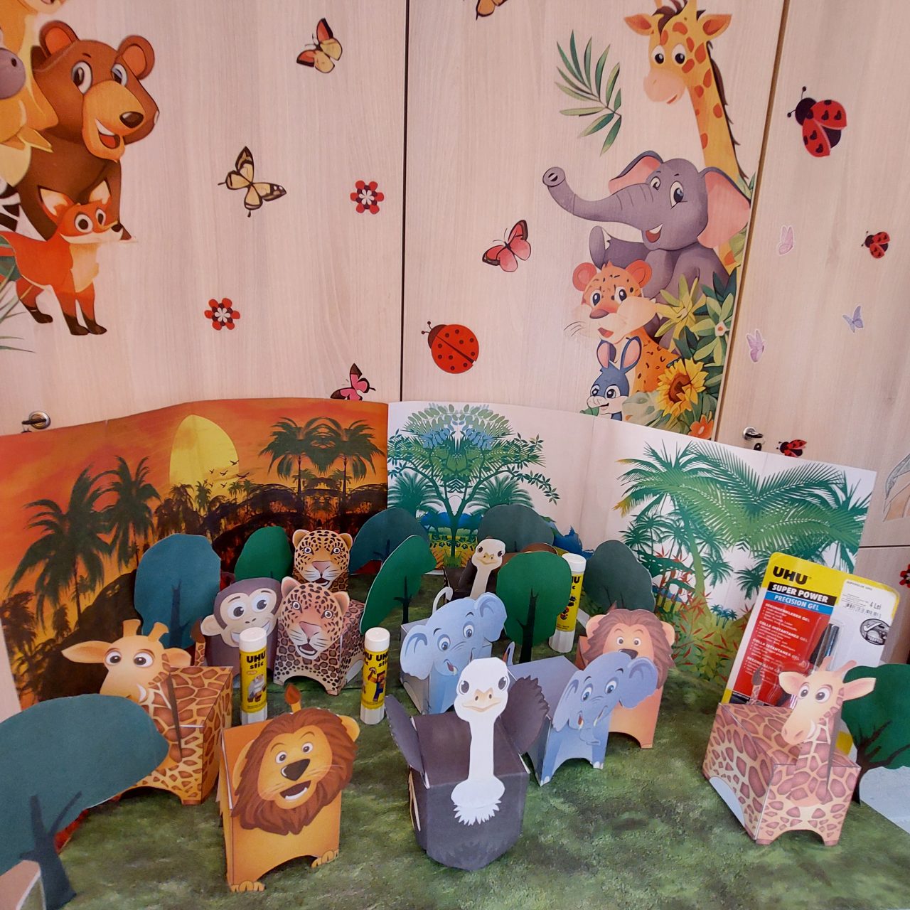 BUBURUZELE DESCOPERĂ UHU JUNGLE PARK