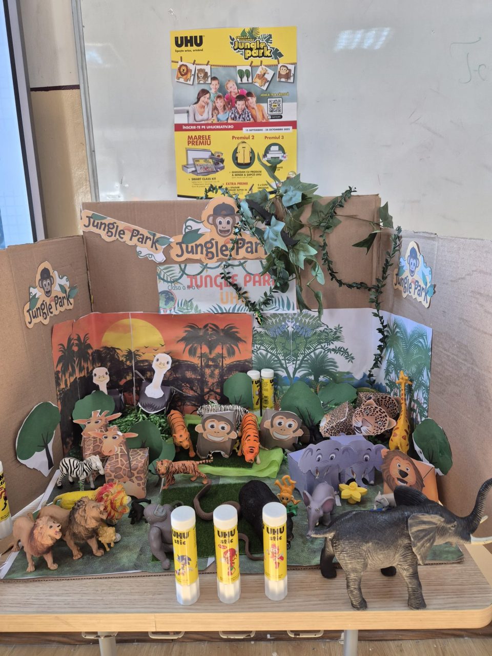 UHU Jungle Park CURIOSII CREATIVI