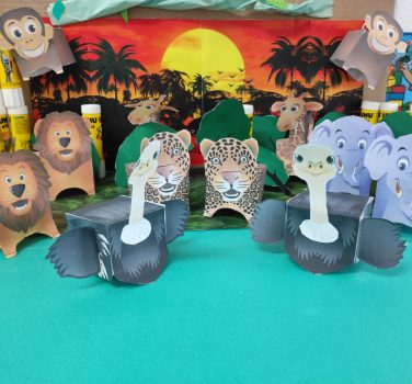 „Cucerește jungla UHU!”