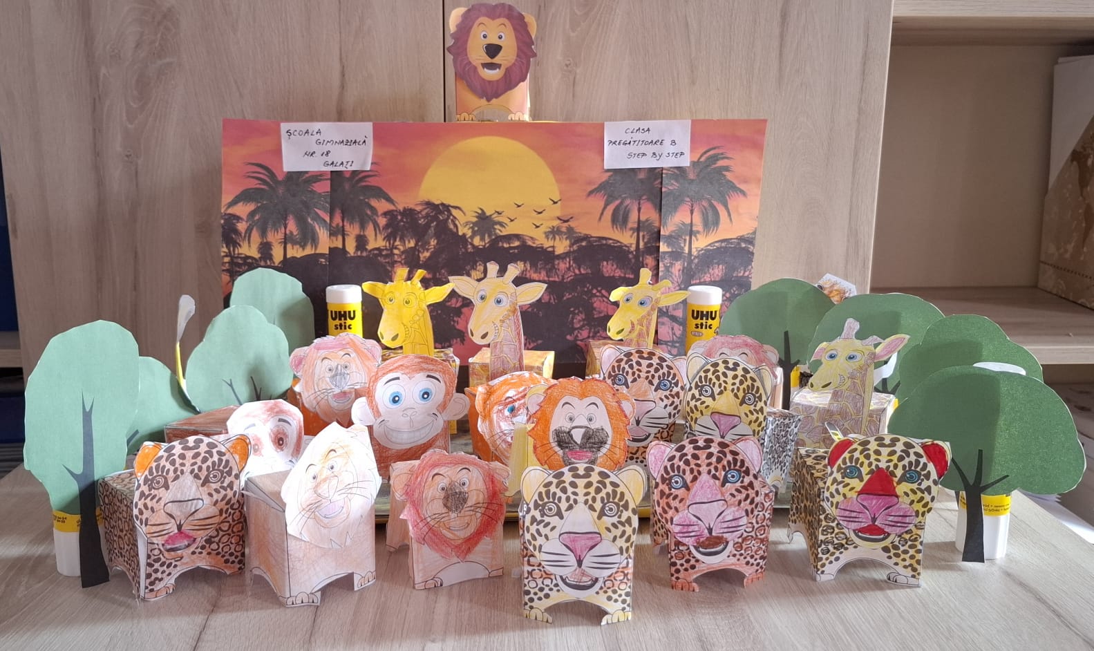 PRIETENII DIN JUNGLĂ