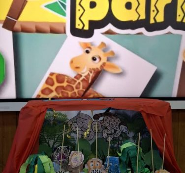 TEATRUL DE PĂPUŞI-UHU-JUNGLE- PARKL