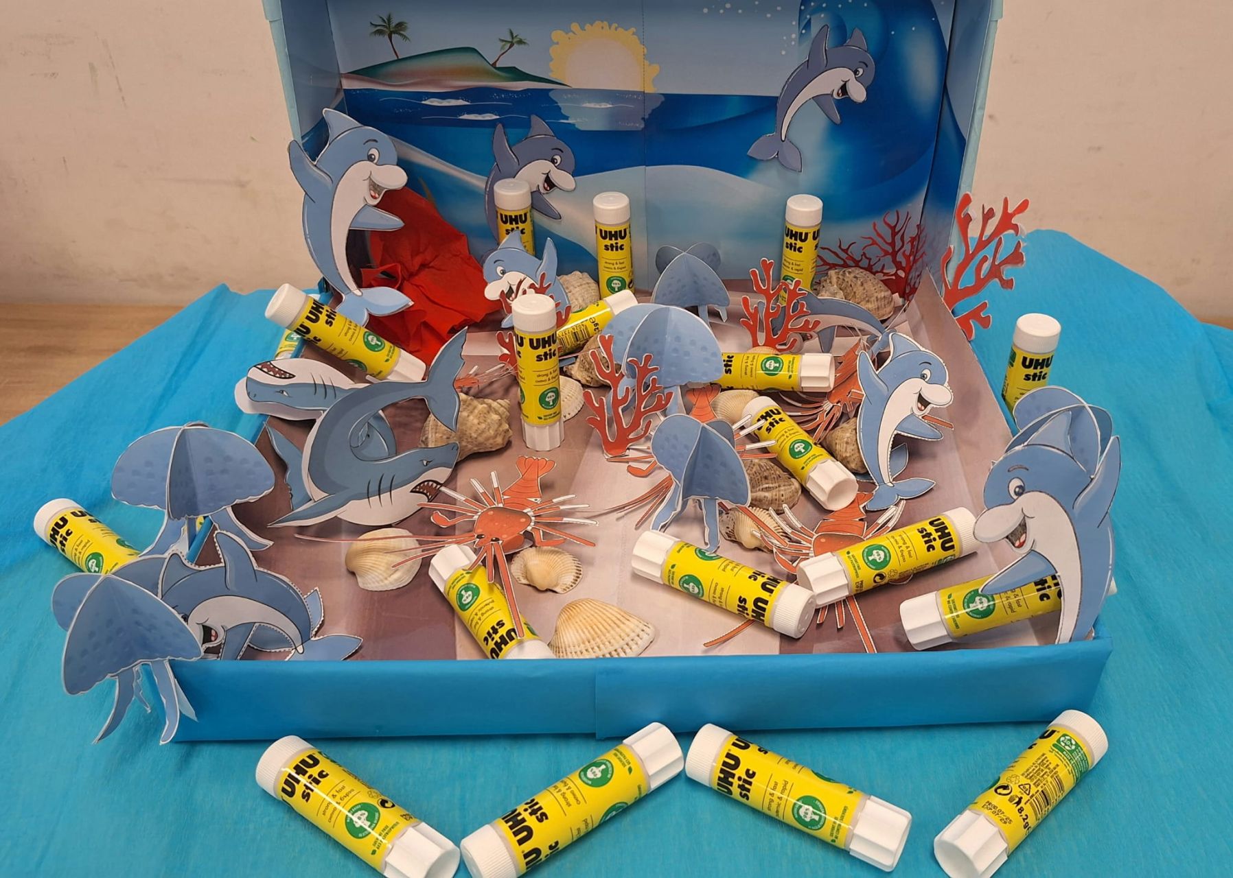 Ocean World și Ex0loratorii