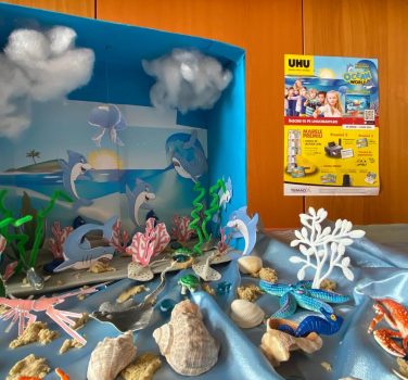 Exploratori în adâncUHUrile oceanului