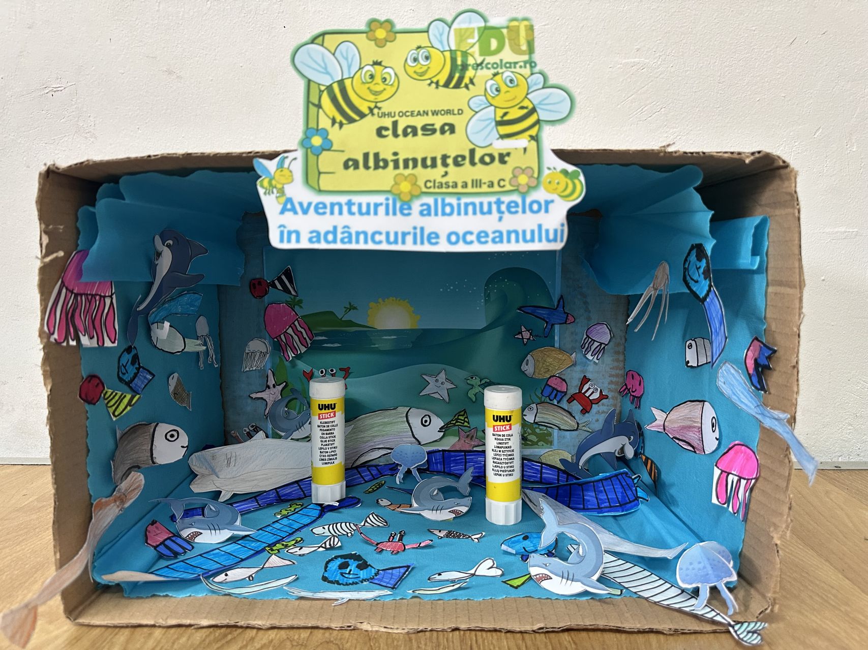 Aventurile albinuțelor în adâncurile oceanului