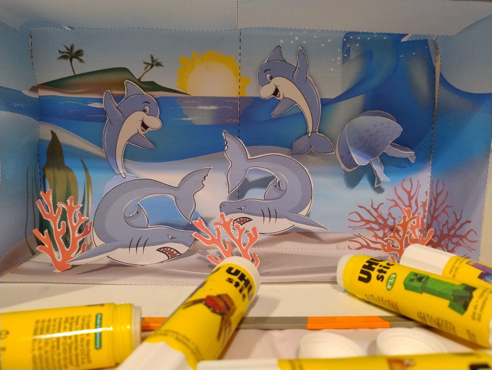 UHU OCEAN WORLD